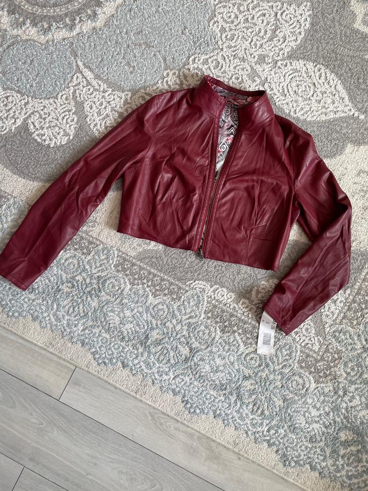 Натуральная кожаная куртка на весну 🥰