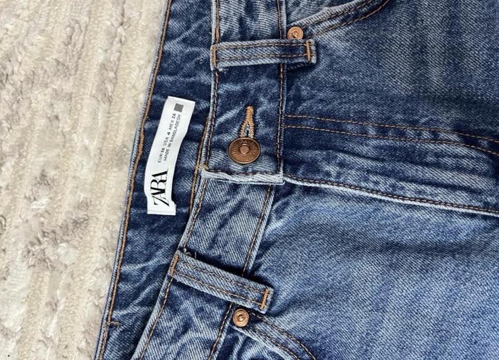 Джинсы zara