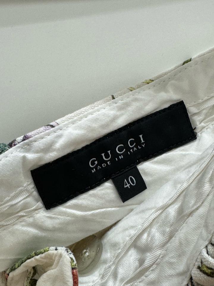 Шорты Gucci Flora с ботаническим принтом