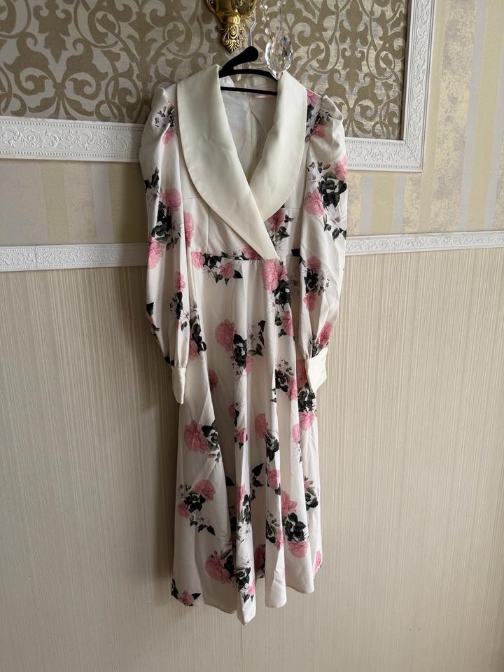 Цветочное платье Secret Store