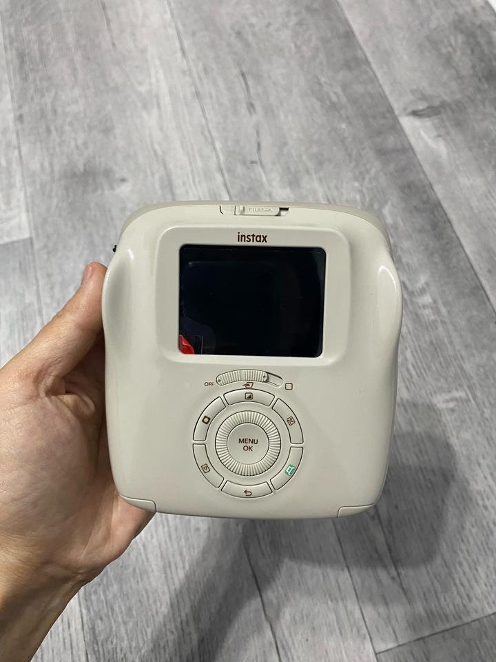 Fujifilm Instax Square 20, фотоаппарат