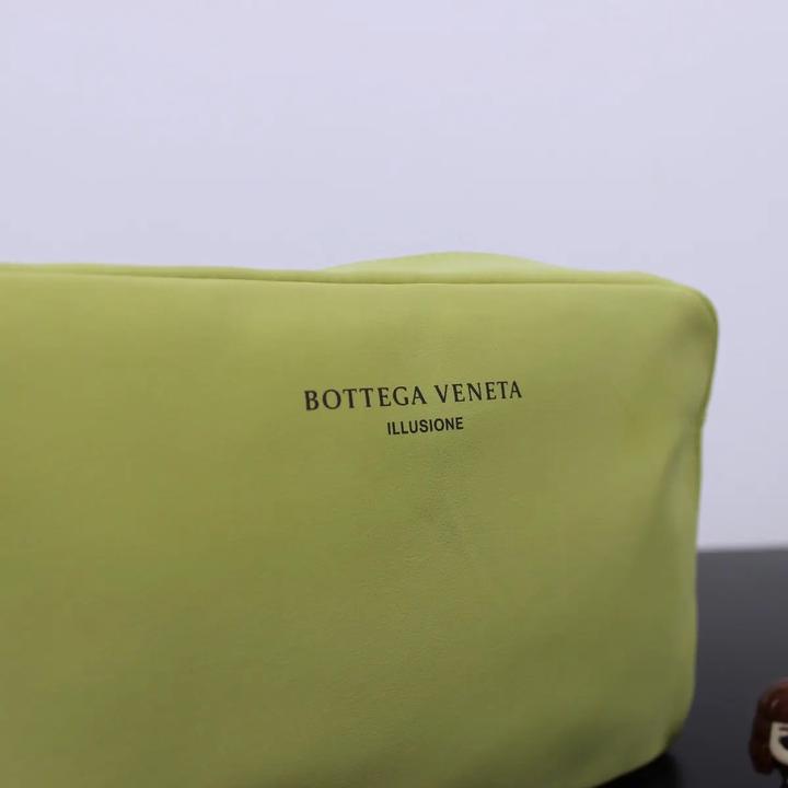 Косметичка BOTTEGA Venetta Illusione