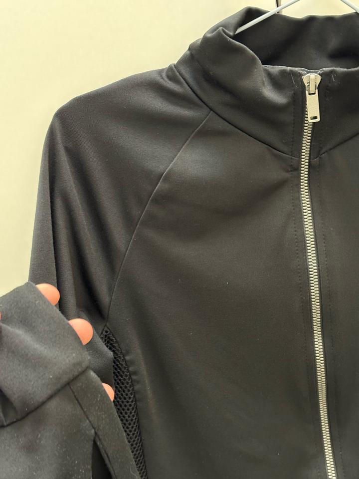 Спортивная кофта