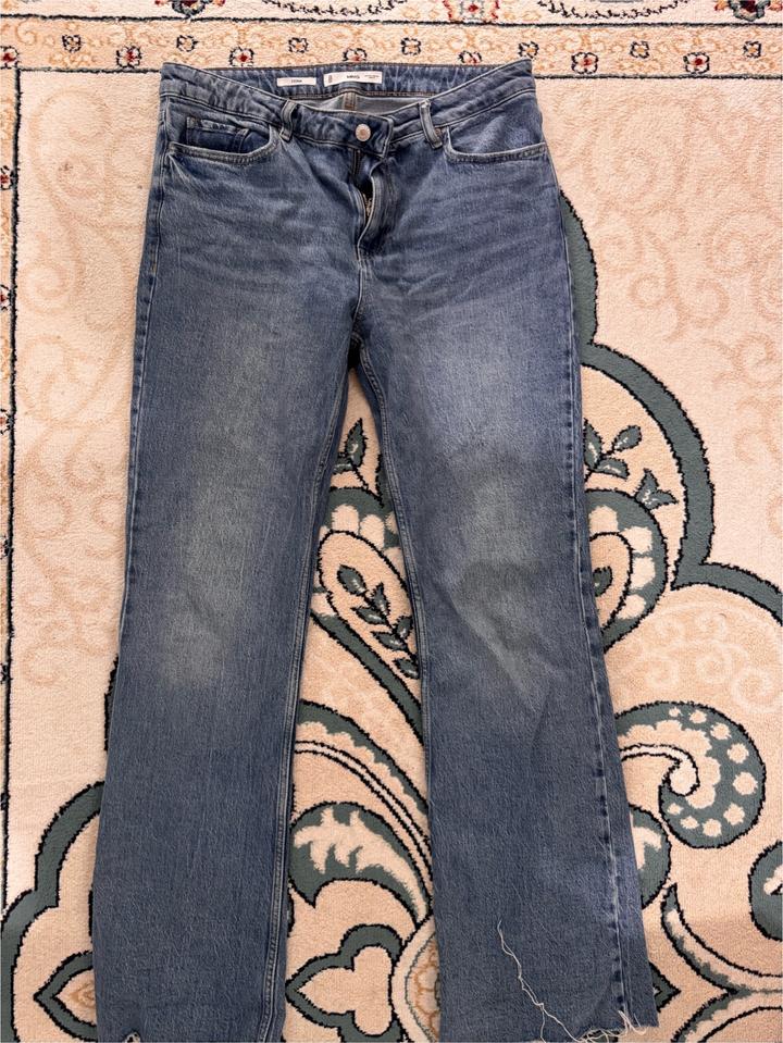 Джинсы Mango 48р 10000