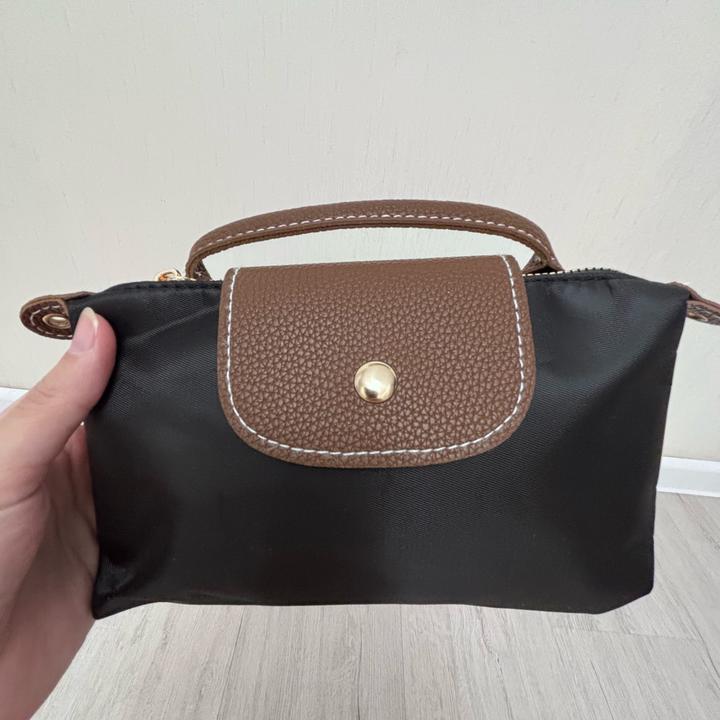 Мини-сумка Longchamp из нейлона с длинным ремешком