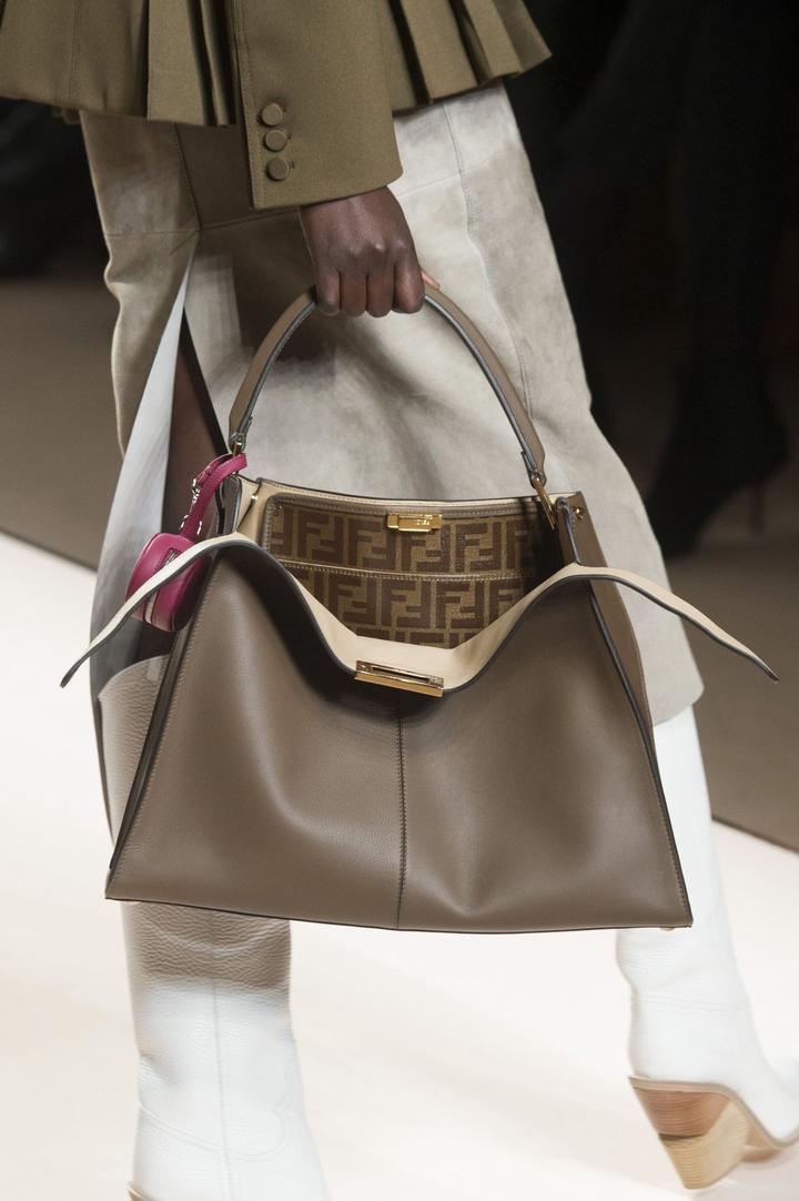 Сумка-тоут fendi peekaboo -новая люкс копия в телячьей мягкой коже, размер макси