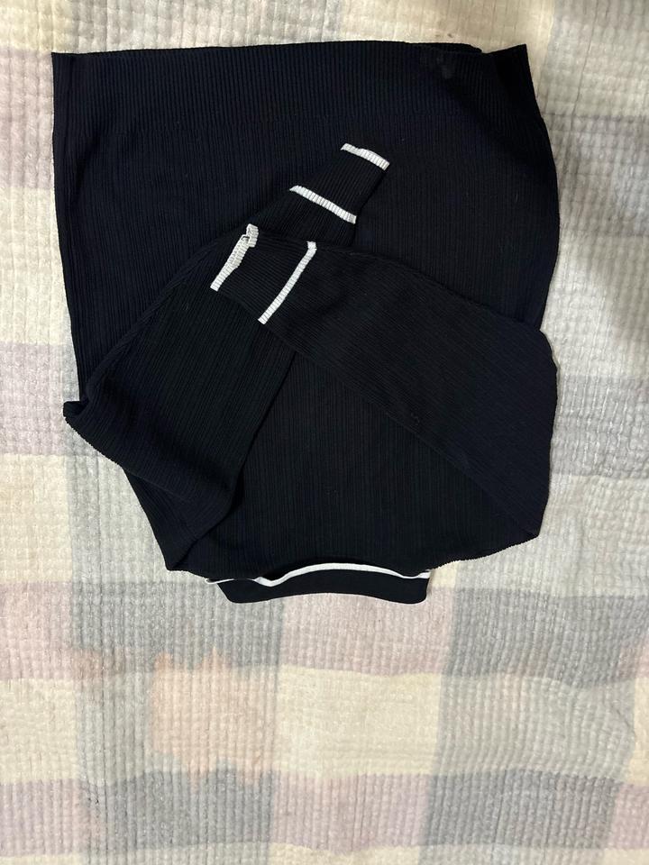 Кофта черная