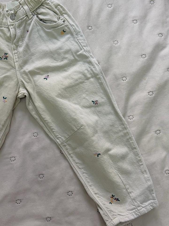 Джинсы Zara