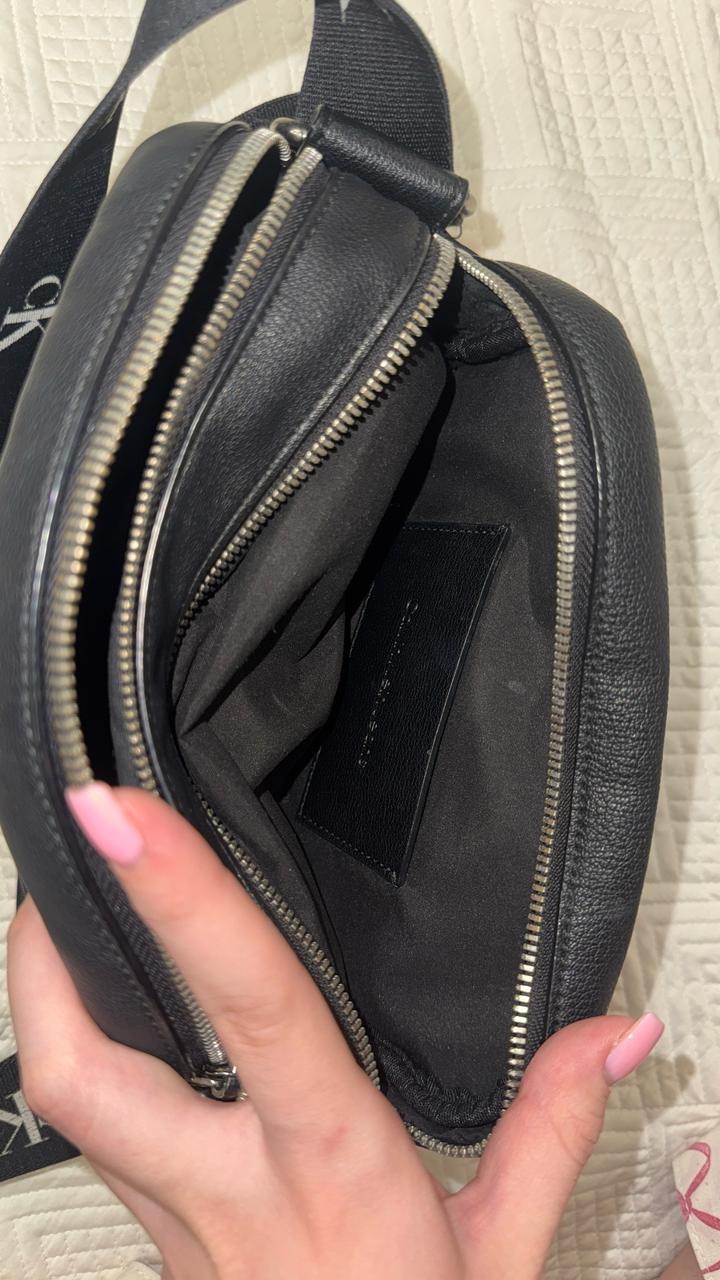 Сумка кроссбоди от Calvin Klein.Оригинал.