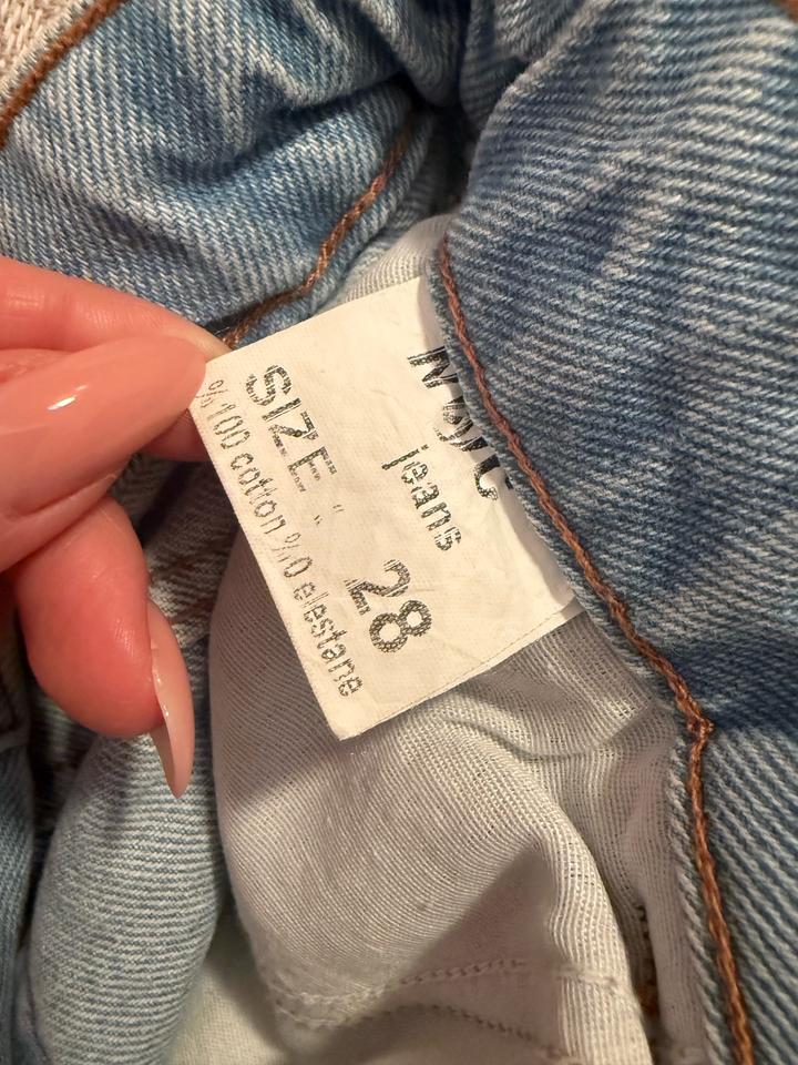 Джинсовые шорты