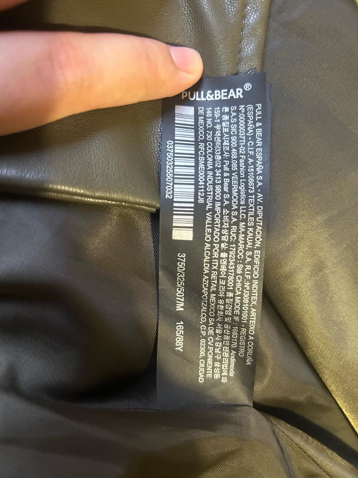 Оливковый тренч Pull&Bear