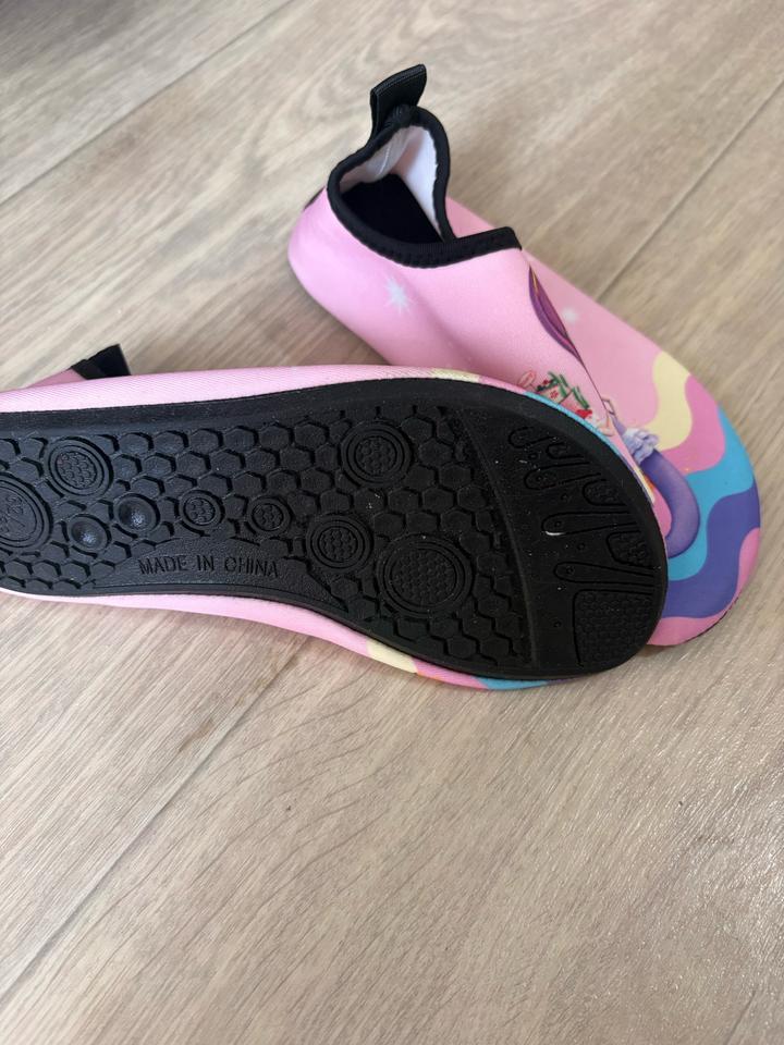 Обувь для плавания