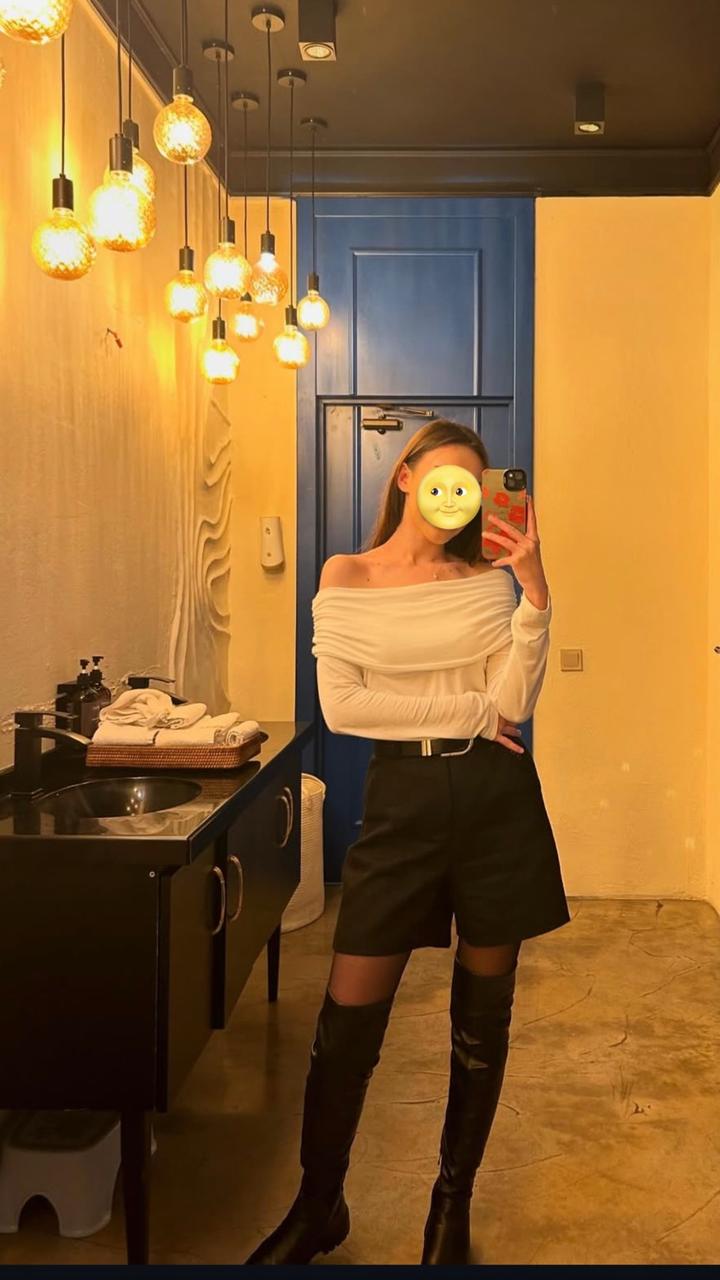 Белый лонгслив