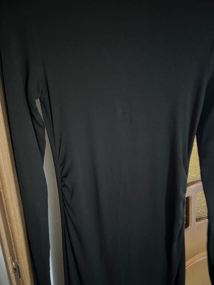 Черное платье PULL&BEAR