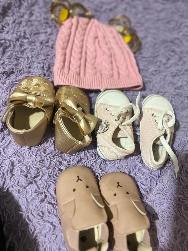Обувь для малышки 16-19 размер ,пинетки и ботинки