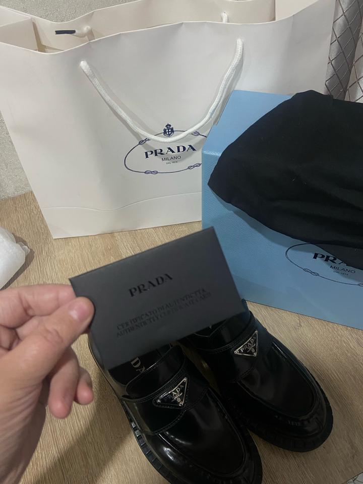 Лоферы prada черные