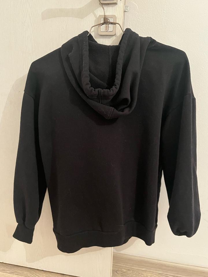 черная толстовка с тупаком