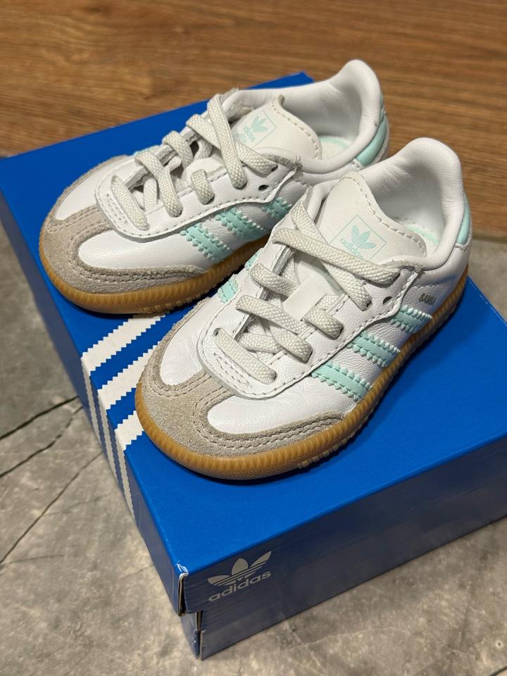 Детские кроссы Adidas