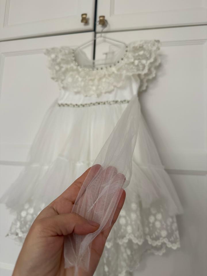 Платье на девочку нарядное.Турция