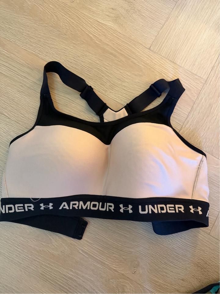 Топ Under Armour