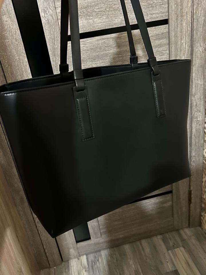 Сумка от CHARLES&KEITH