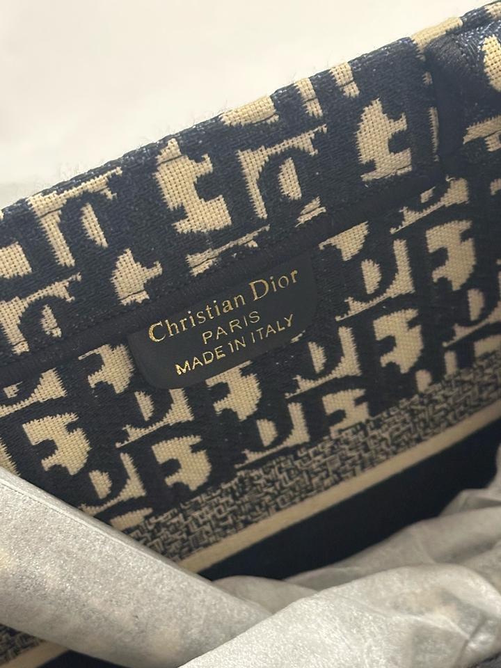 Dior самка