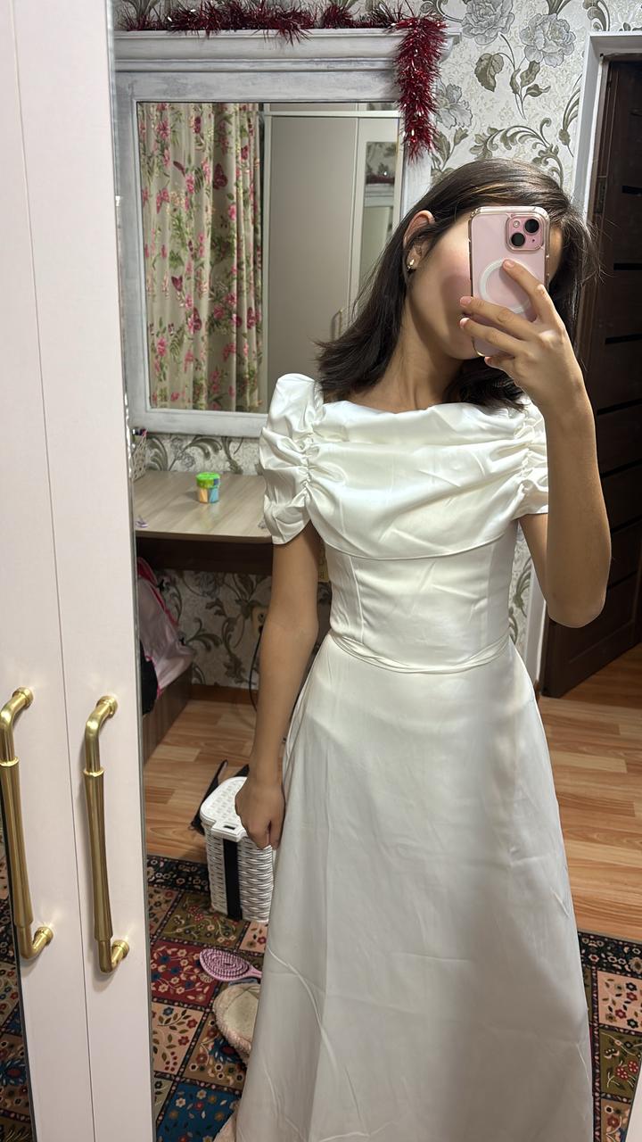 Белое платье