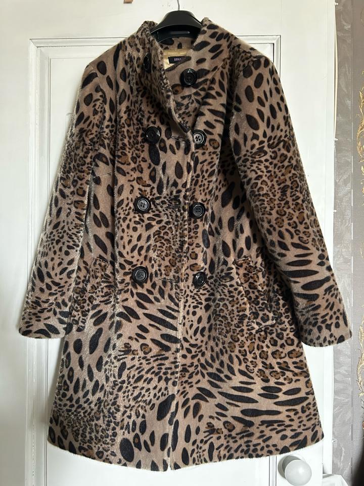 Пальто леопард