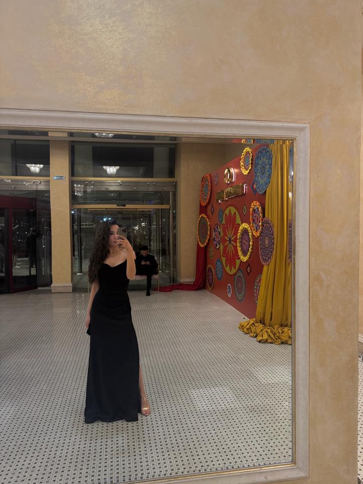 Черное платье от MALLI