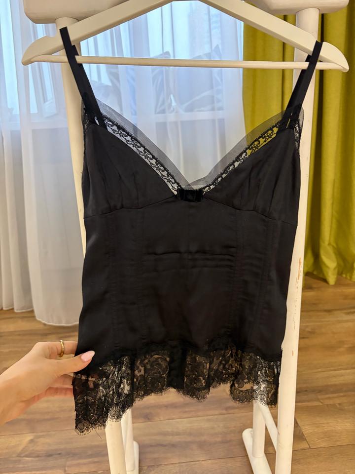 Топ Dolce Gabbana
