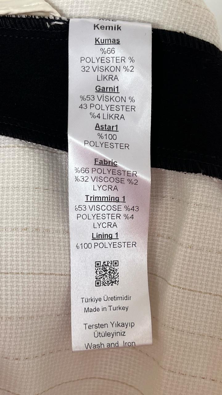 Стильные брюки с лампасами