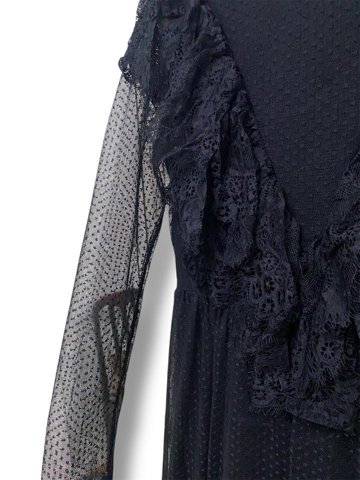 Черное платье