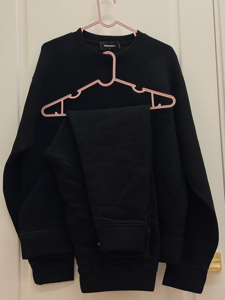 классический мужской свитшот Dsquared2 из коллекции Cool Fit и брюки