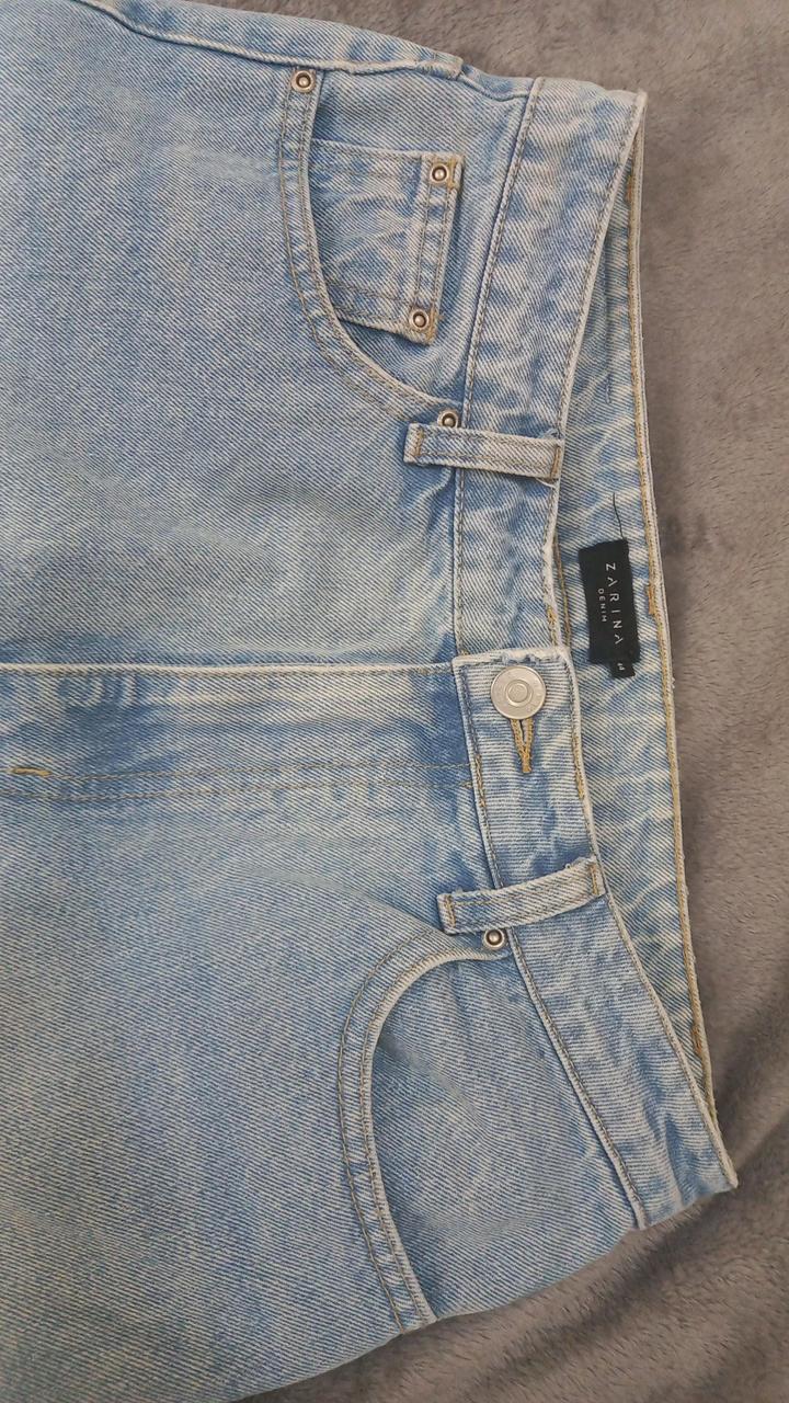Голубые джинсы Zarina