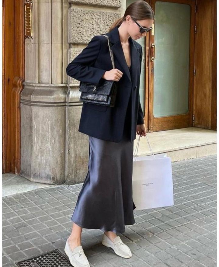 Атласная юбка новая