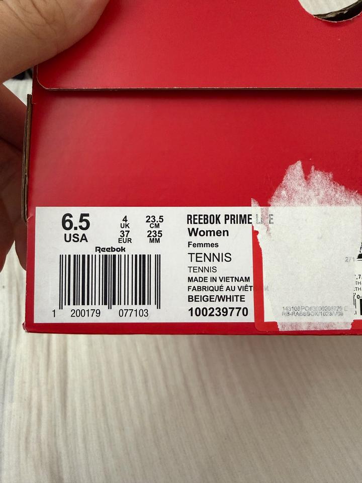 Женские кроссовки Reebok