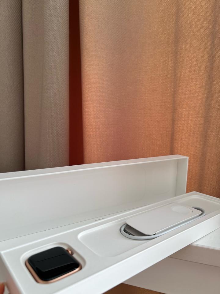 Apple Watch SE 40 mm