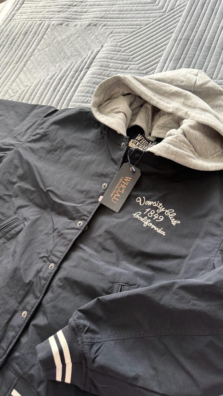 Продам бомбер от Who a u