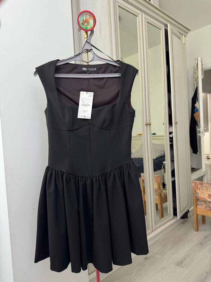 Черное платье Zara
