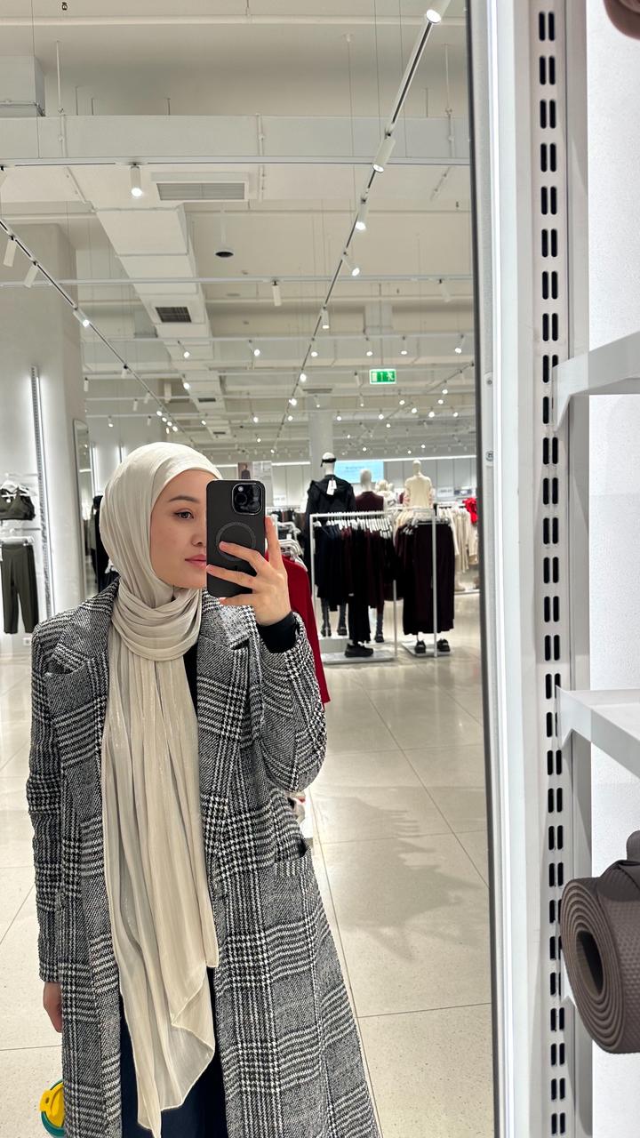 кофточка травка,пальто в клетку ,коричневая накидка