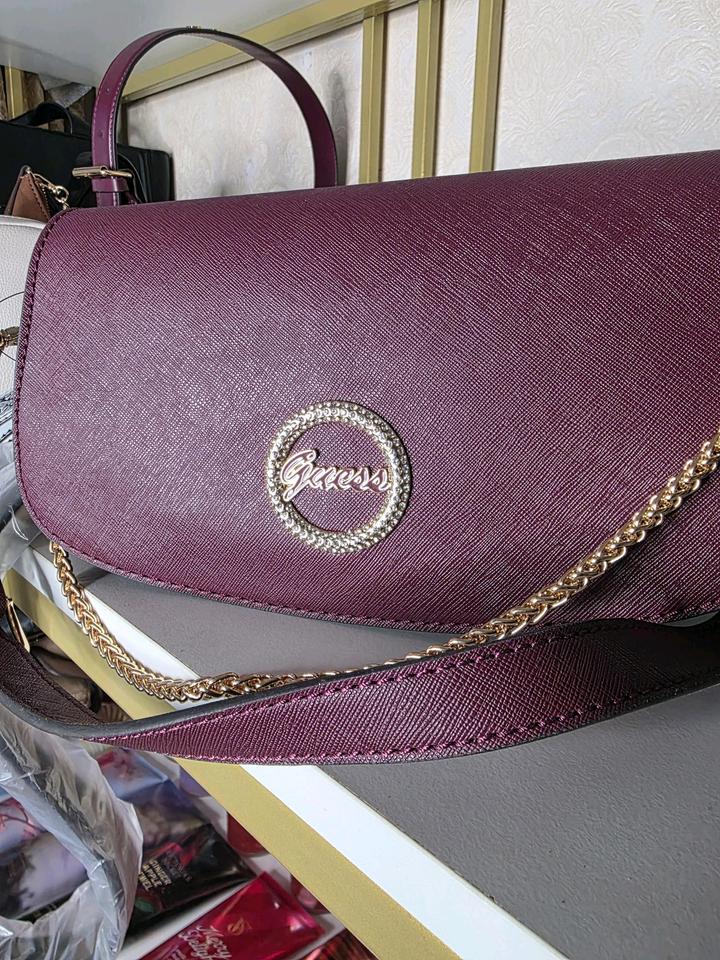 Сумка новая Guess