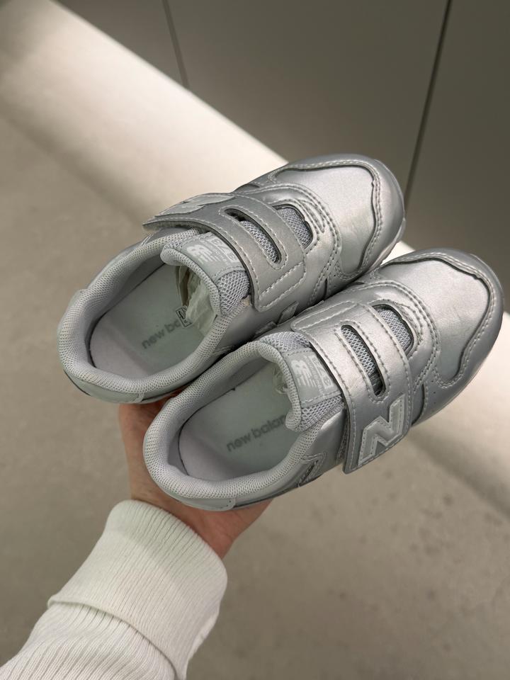 Кроссовки new balance