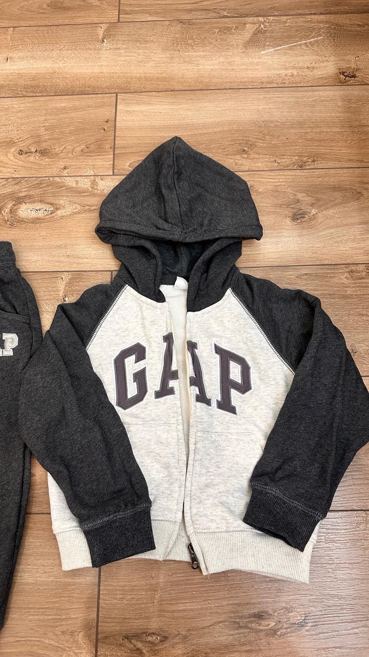 костюм GAP