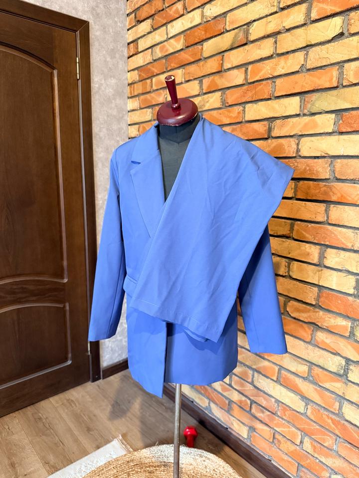 Костюм с брюками