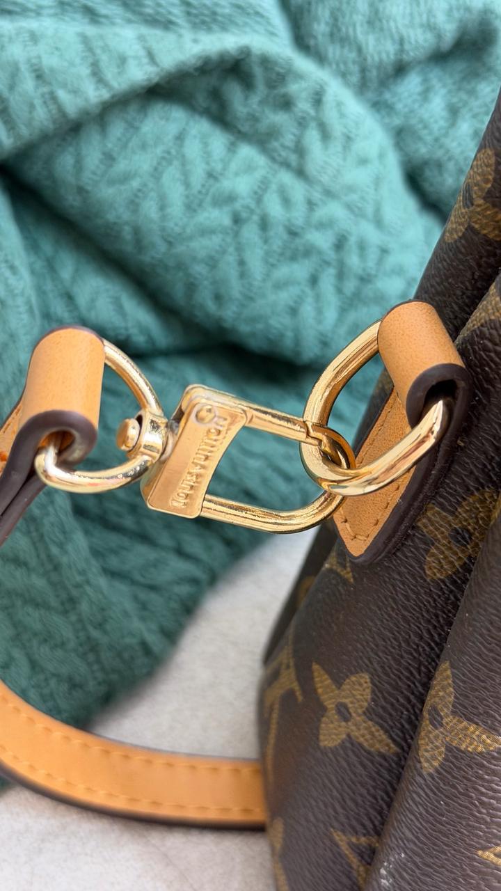 Сумка Louis Vuitton