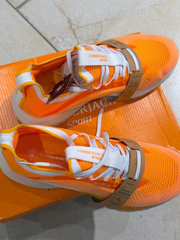 Мужские кроссовки