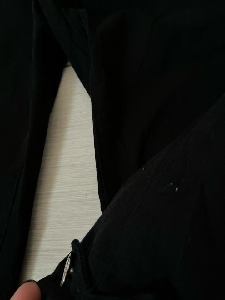 Low rise capri pants