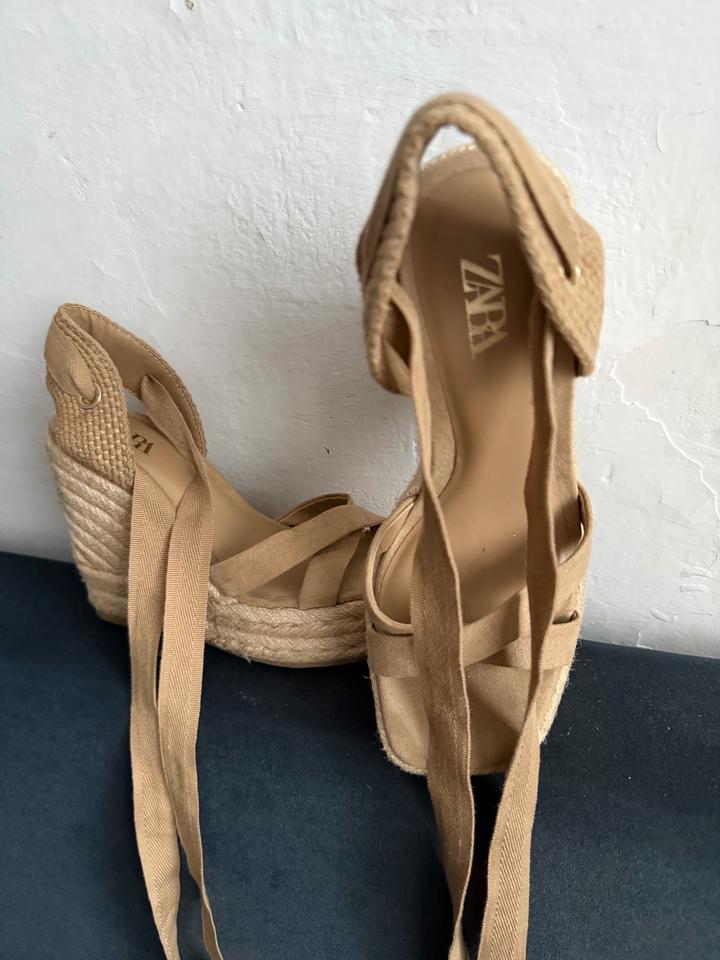 Босоножки ZARA