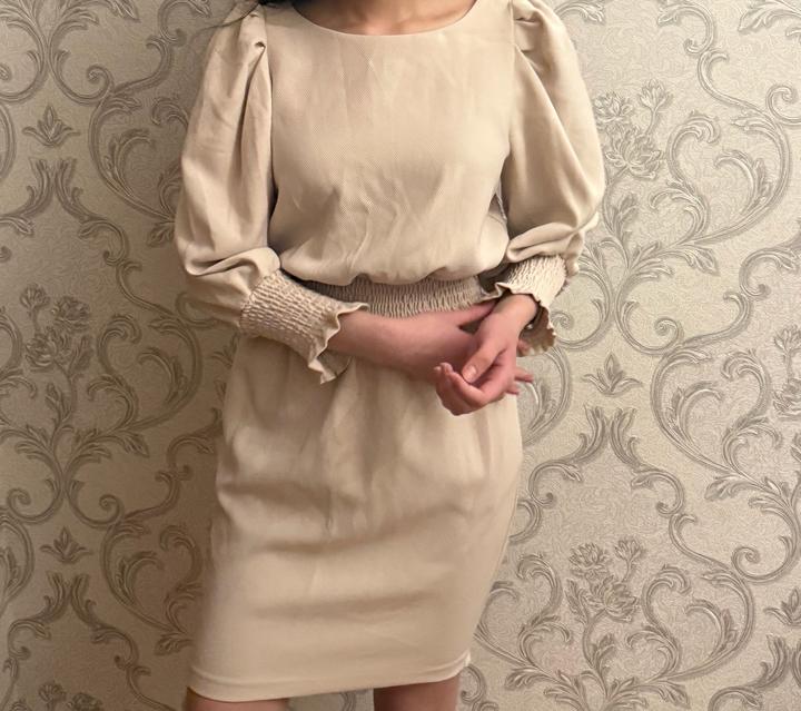 молочное платье Love republic