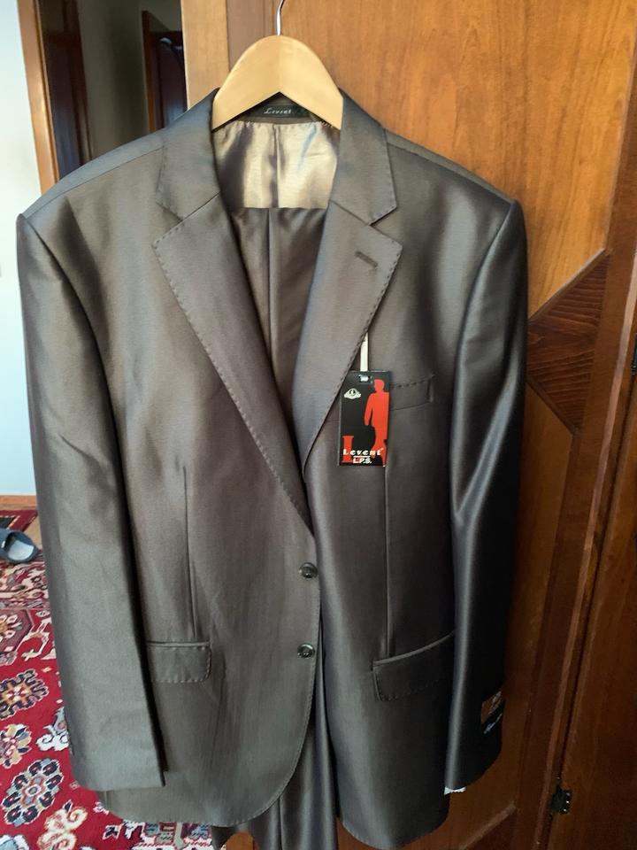 Италия новый мужской костюм 52-L на средний и высокий рост